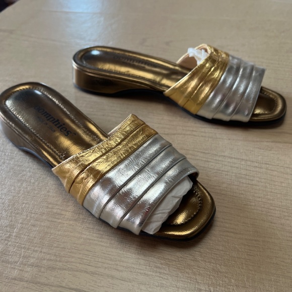 Oomphies slippers - Picture 2 of 4